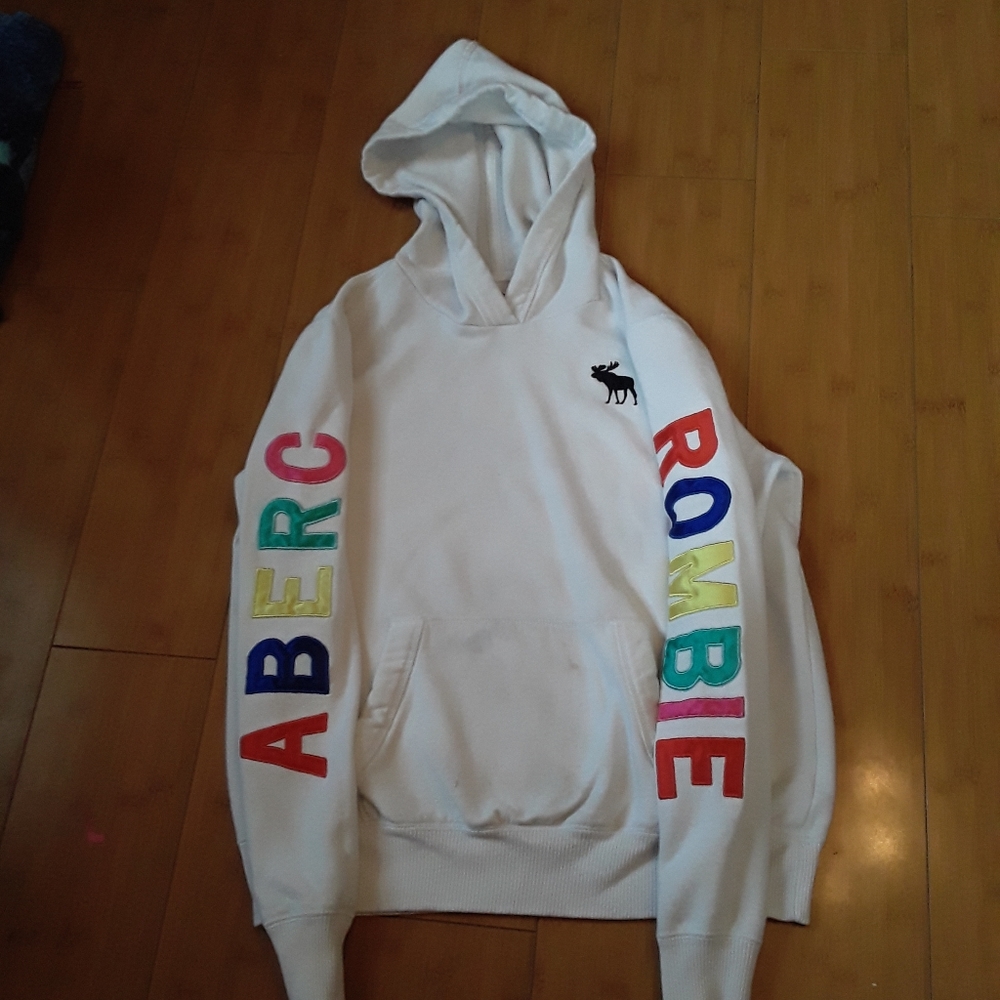 Abercrombie sweater!!